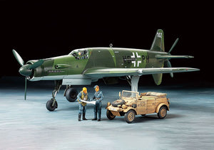TAMIYA (1/48) Dornier Do335A Pfeil & Kübelwagen Type 82 Set
