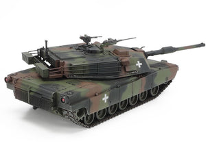 TAMIYA (1/35) U.S. M1A1 Abrams Tank "Ukraine"