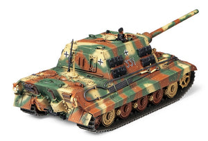 Foto trasera de la maqueta del cazacarros alemán Jagdtiger en versión inicial en escala 1:48 de Tamiya referencia 32569