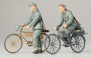 TAMIYA (1/35) German Soldiers with Bicycles
