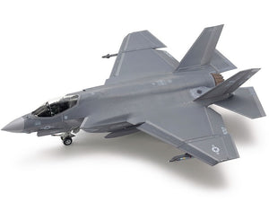 TAMIYA (1/48) Lockheed Martin F-35 C Lightning II
