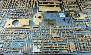 TIGER MODEL (1/35) Carro armato principale AMX-30 B2 BRENNUS dell'esercito francese (1966-2002).