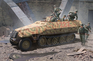 TRUMPETER (1/16) Sd.Kfz. 251D