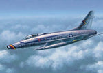 Portada de la caja de la maqueta del caza F-100D Super Sabre en escala 1:48 de Trumpeter referencia 02839