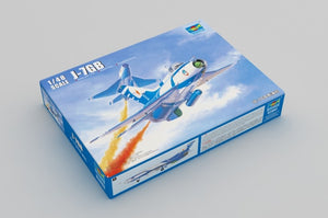 TRUMPETER (1/48) J-7GB Fighter Chengdu