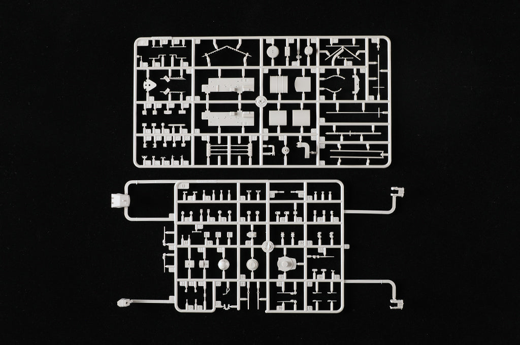 Piezas 3 de la maqueta del acorazado alemán Scharnhost en escala 1:350 de Trumpeter referencia 05361