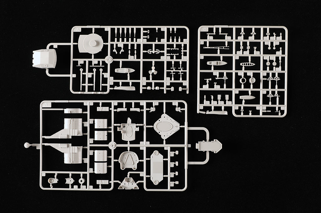 Piezas 5 de la maqueta del acorazado alemán Scharnhost en escala 1:350 de Trumpeter referencia 05361