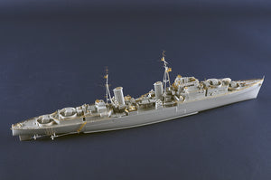 Vista lateral derecha de la maqueta de la fragata británica HMS Scylla en escala 1:350 de Trumpeter referencia 05368