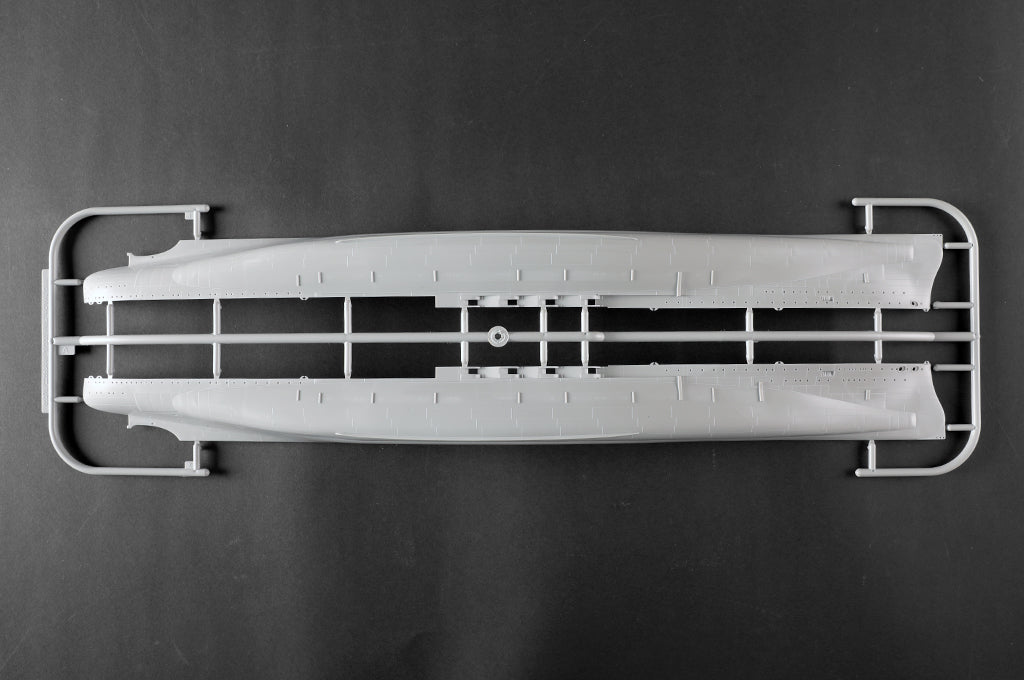 Grapas 1 de la maqueta del acorazado británico Royal Oak en escala 1:350 de Trumpeter referencia 05378