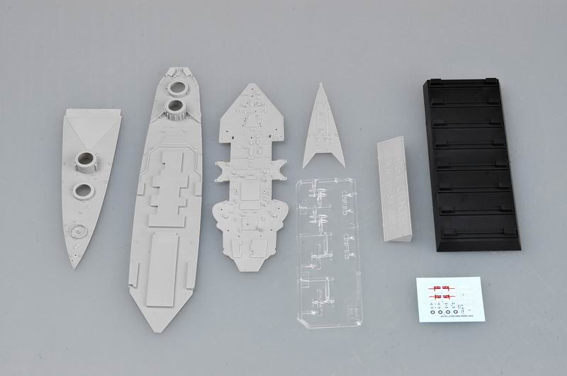 Piezas 1 de la maqueta del Crucero de Batalla británico Hood en 1931 en escala 1:700 de Trumpeter referencia 05741