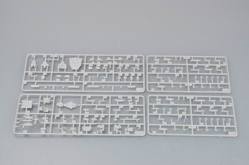 Piezas 5 de la maqueta del Crucero de Batalla británico Hood en 1931 en escala 1:700 de Trumpeter referencia 05741