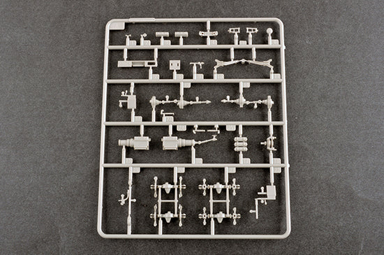 Grapa 4 de la maqueta del sistema de defensa antimisiles THAAD en escala 1:72 de Trumpeter referencia 07176