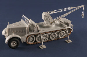 TRUMPETER (1/35) Schwerer Zugkraftwagen 18 t with 6 t Billstein-Crane, Sd.Kfz.9/1