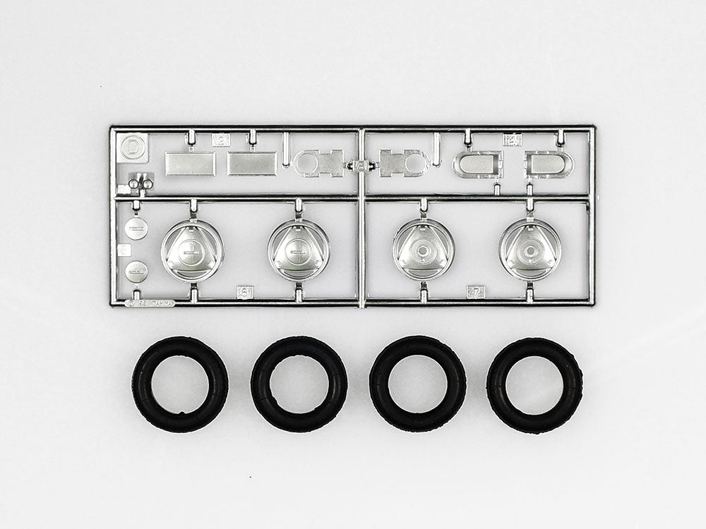 Ruedas de la maqueta del Mazda Savanna RX-7 en escala 1:24 de Tamiya referencia 24375