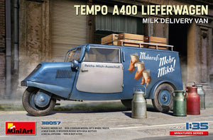 Maqueta de furgoneta de reparto de leche alemana Tempo A400 en escala 1:35 de Miniart referencia 38057