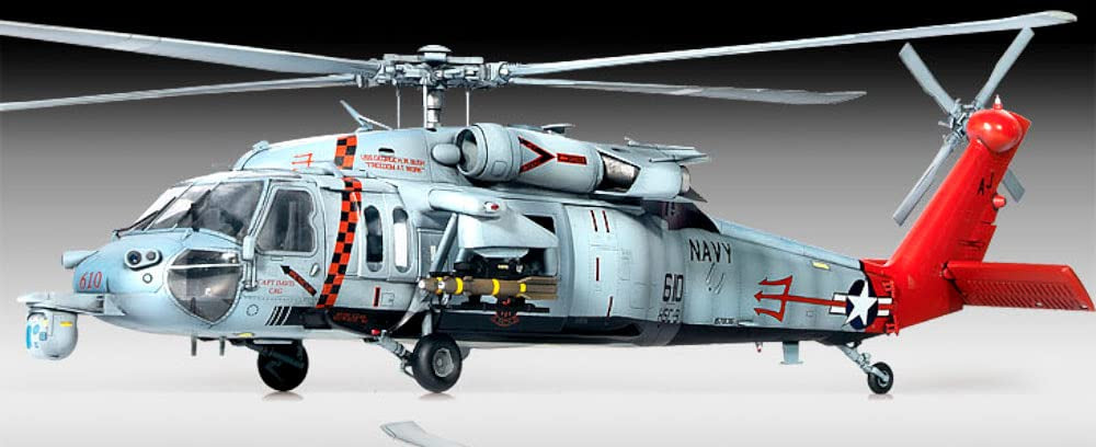 Foto lateral de la maqueta del helicóptero MH-60S en escala 1:35 de Academy referencia 12120