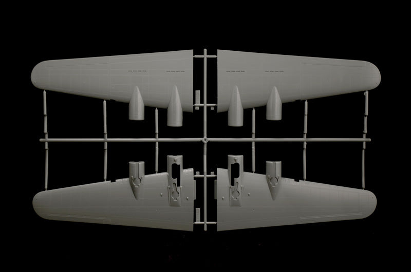 Grapa 2 de la maqueta del bombardero B-17F en escala 1:72 de Italeri referencia 1487