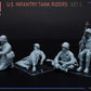 Vista izquierda de las figuras de soldados de infantería norteamericano montados en tanque en escala 1:35 de Miniart referencia 53035