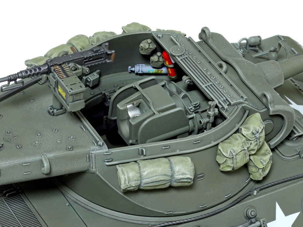 Detalle del interior de la torrreta de la maqueta del cazacarros norteamericano M36 en escala 1:35 de Tamiya referencia 35390