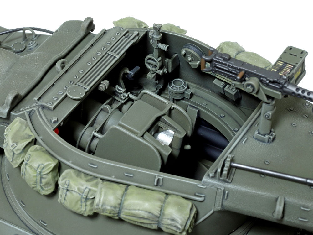 Detalle del interior de la torrreta de la maqueta del cazacarros norteamericano M36 en escala 1:35 de Tamiya referencia 35390