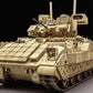 Vista frontal de la maqueta del vehículo de asalto de infanteria M3A3 Bradley con sistema Busk III a escala 1:35 del fabricante Meng on referencia SS-006