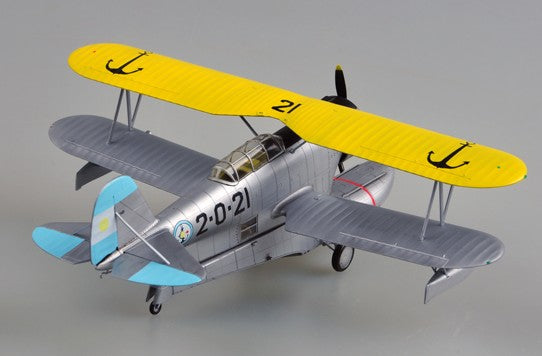 Vista lateral derecha con decoración argentina de la maqueta del avión de reconocimiento J2F-5 Duck de I Love Kit n 1:48 referencia 64805
