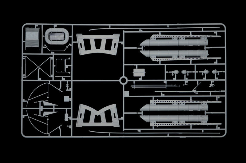 Grapa 2 de la maqueta de la lancha torpedera britanica Vosper 74 en escala 1:35 de Italeri referencia 5624