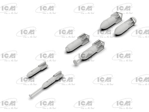Foto delantera del set de bombas y torpedos para aviones alemanes en escala 1:48 de ICM referencia 48408