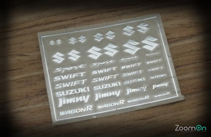 Set de calcas de distintos logotipos en distintos tamaños de Suzuki en escala 1:24 de ZoomOn