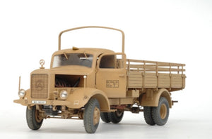 ZVEZDA (1/35) WWII German Heavy 4WD cargo truck L4500A