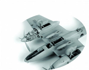 ZVEZDA (1/48) Bombardiere in picchiata sovietico Petlyakov PE-2