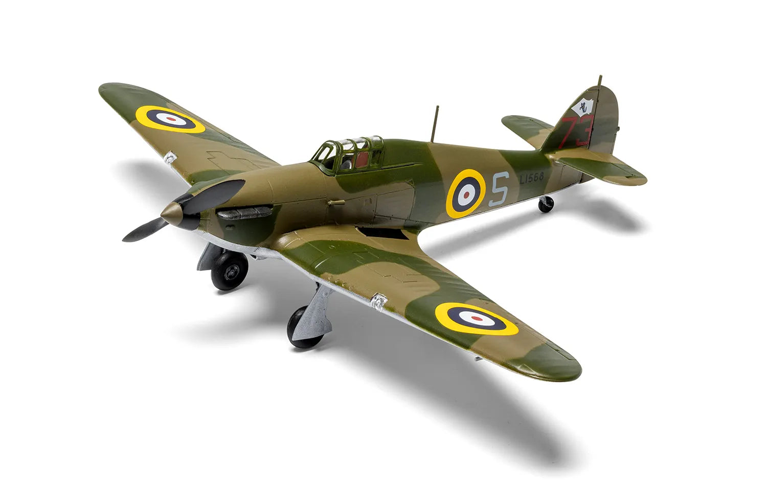 Foto lateral con decoración 1 de la maqueta del caza británico Hawker Hurricane Mk.I en escala 1:72 de Airfix referencia A02067A