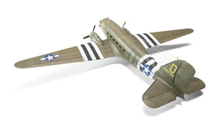 Foto trasera de la maqueta del avión de carga C-47 Skytrain en escala 1:72 de Airfin referencia A08014