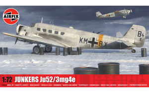 Portada de la caja de la maqueta del avión de transporte alemán Junker Ju-52/3m en escala 1:72 de Airfix referencia A08022