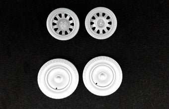 Ruedas de la maqueta del cañón ligero antitanque alemán sPz41 en escala 1:35 de Bronco referencia CB35141