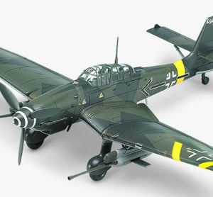 ACADEMY (1/72) Ju87G-2 Stuka "Kanonen Vogel"