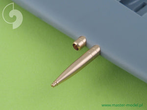 MASTER (1/48) Supermarine Spitfire aile E tardive ou aile modifiée - Hispano 20 mm &  calibre .50 dans les carénages