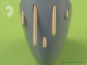 MASTER (1/48) P-38 Lightning armement de type tardif (mitrailleuses Browning de calibre .50 avec chemises de refroidissement couvertes, embouts de canon de 20 mm)