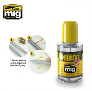 AMMO Medium Dense Cement - Slow Dry (Polyester Plastic Glue)