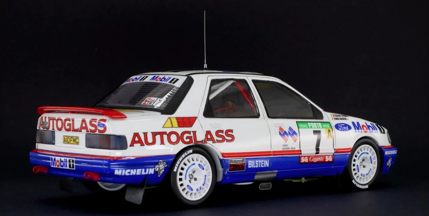 自動車 D.MODELKITS Ford Sierra Cosworth 4x4 D.MODELKITS 1/24 Ford Sierra Cosworth Rally 1992 | Lostbunker