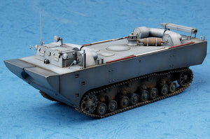 HOBBYBOSS (1/35) Prototipo tedesco Land-Wasser-Schlepper II