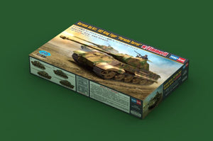HOBBYBOSS Pz.Kpfw.VI Sd.Kfz.182 Tiger II (Henschel July-1945 Production)