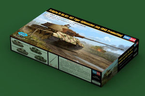HOBBYBOSS Pz.Kpfw.VI Sd.Kfz.182 Tiger II (Henschel July-1945 Production)