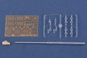 HOBBYBOSS (1/35) Pz.Kpfw.VI  Sd.Kfz.  182 Tiger II (Produzione Henschel luglio 1945)