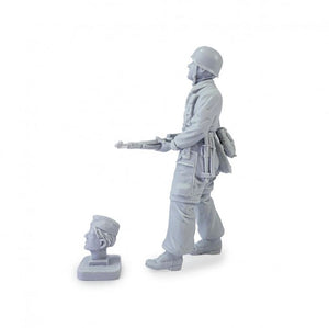 ALPINE (1/35) British Armored Crew SET (2 FIGS & PUPPY)