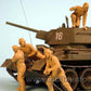 MASTER BOX (1/35) Bail Out! - Russian Tank Crew Kursk, 1943