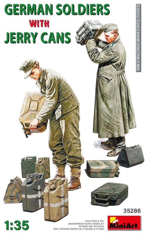 MINIART (1/35) German soldiers with jerrycans
