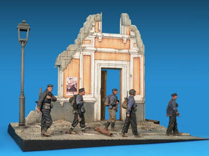 MINIART (1/35) Sevastopol 1941