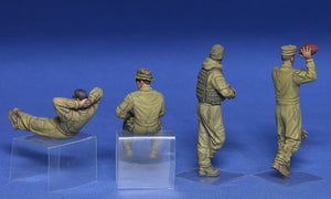 MINIART (1/35) Equipaggio di carro armato USMC a riposo