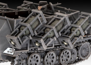REVELL (1/72) Sd.Kfz.  251/1 Ausf.C con Wurfr 40